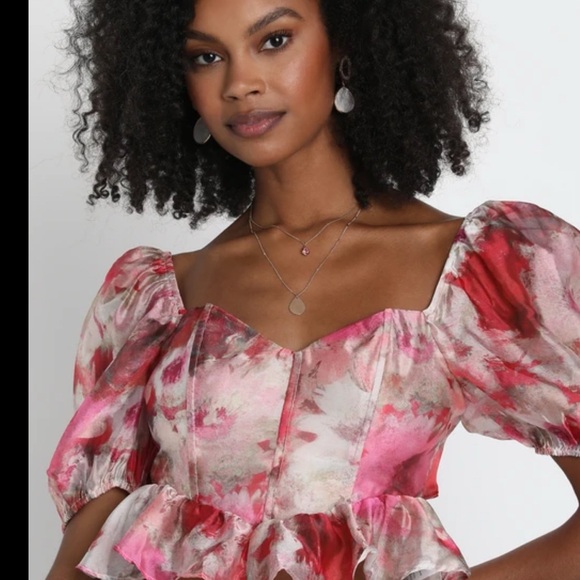 Tops - STORIA Floral Puff Sleeve Top